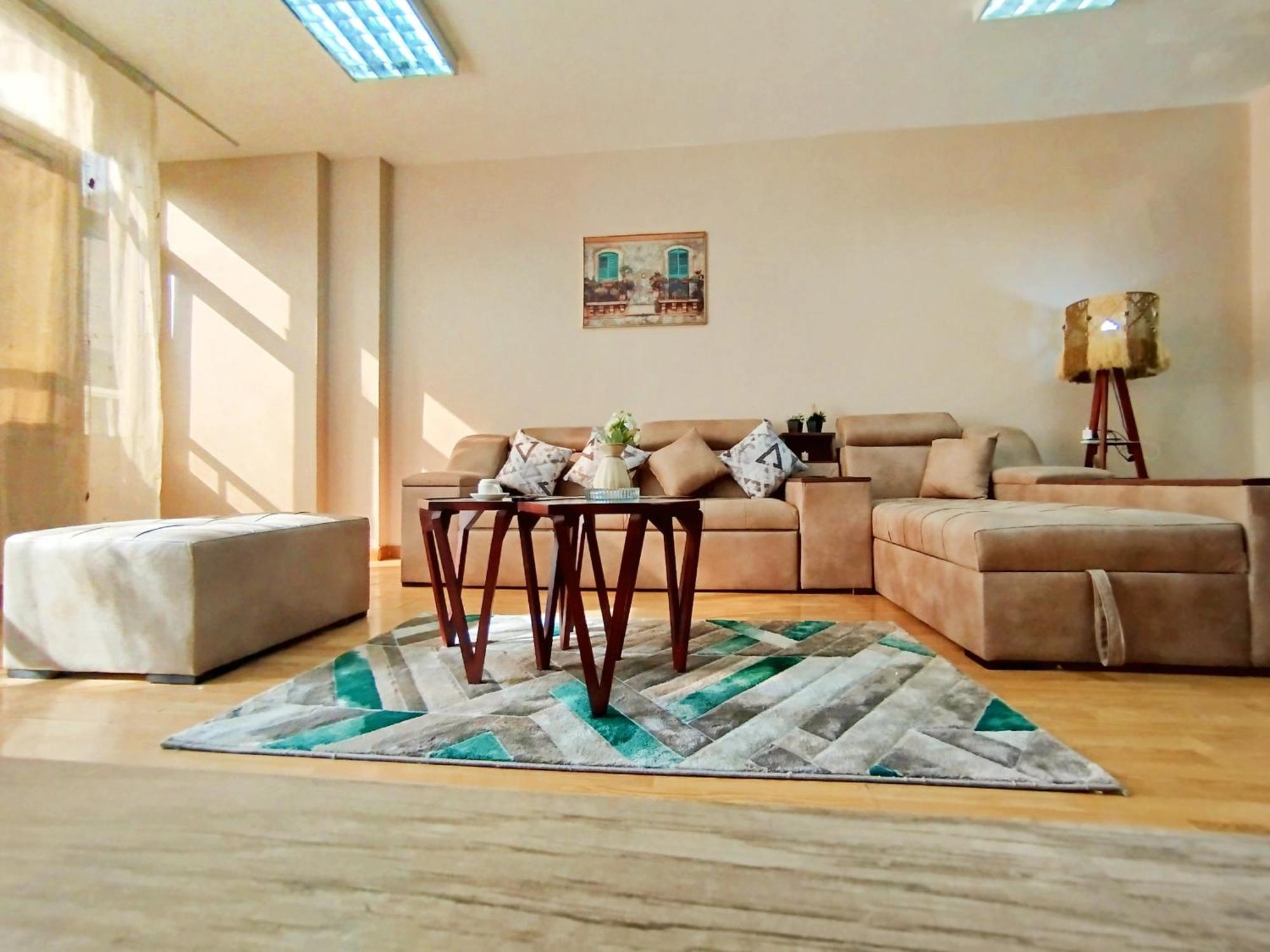 Garden City Apartment In Downtown カイロ エクステリア 写真